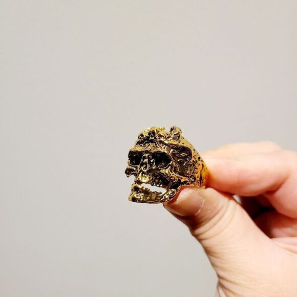 Brand New Gold Skulls Head Ring Adjustable Size - Picture 6 of 8